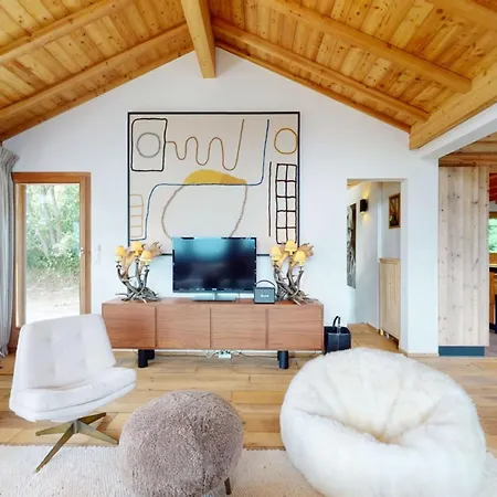 Beautiful In Le Bouveret With Garden *